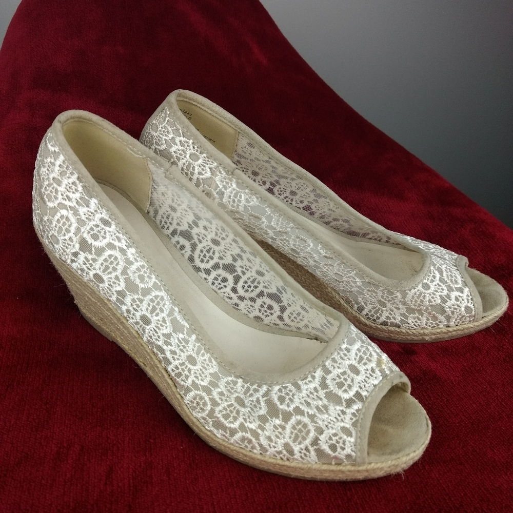 MPS Off-white Lace Floral Peep Toe Wedge Heels